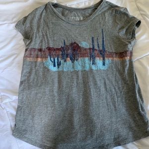 Grey Aeropostale’s graphic T-shirt